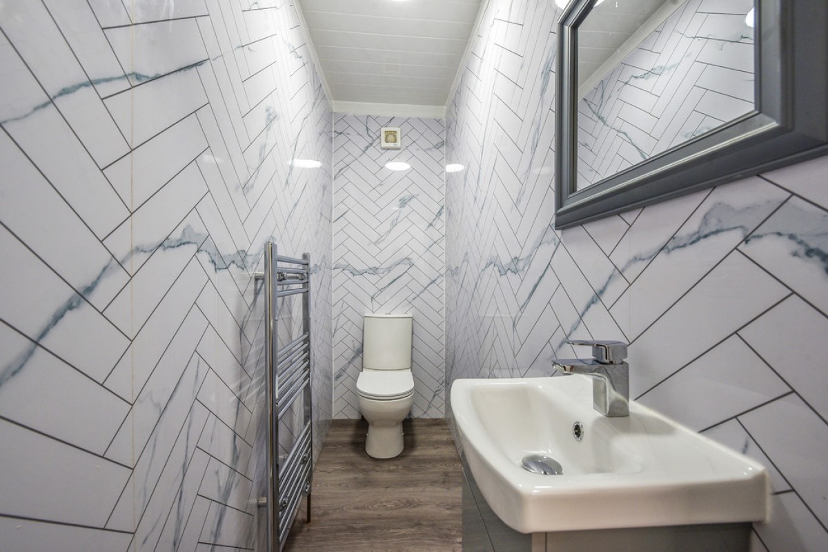 Couple Rooms Available