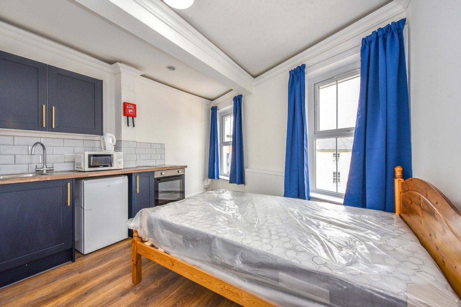 1 bedroom House of Multiple Occupation for Letting Couple Rooms Available