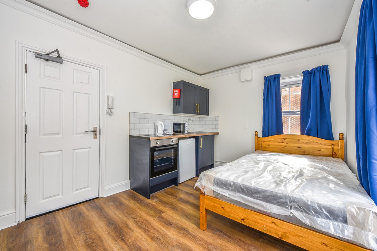 1 bedroom House of Multiple Occupation for Letting Rooms Available