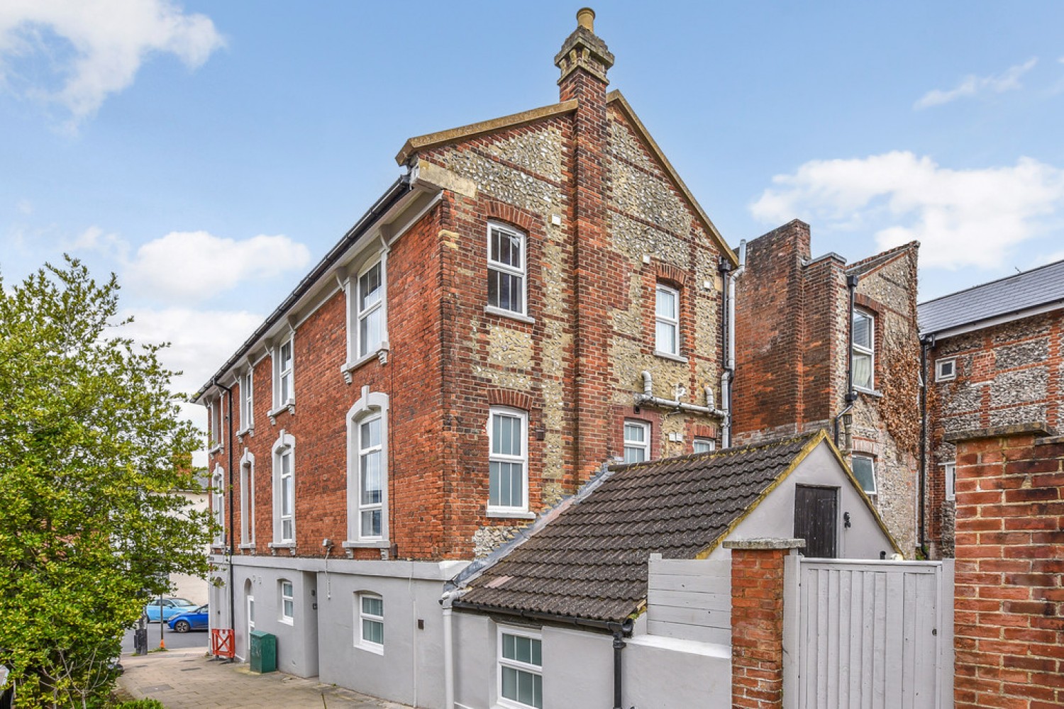 1 bedroom House of Multiple Occupation for Letting Rooms Available