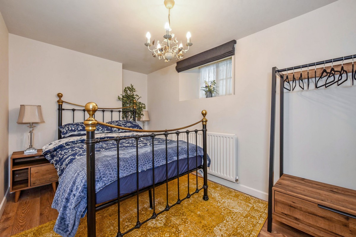 Clifton Lodge, Clifton Road