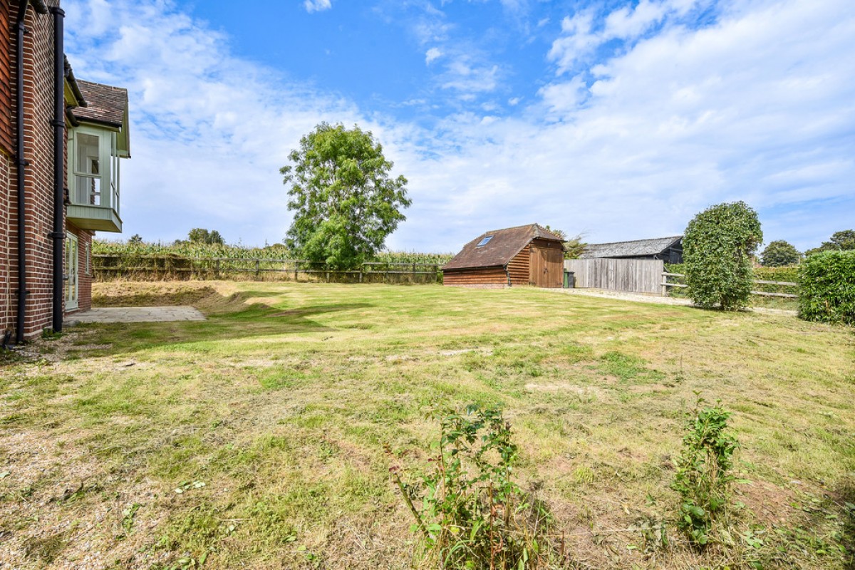 Bull Farm, Lovedon Lane, Kings Worthy