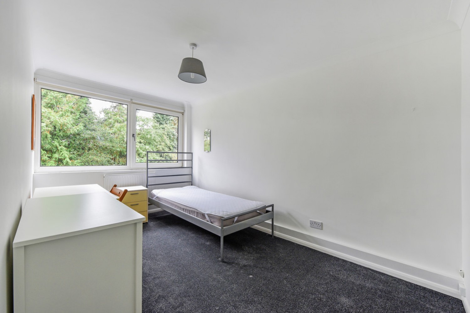 6 bedroom House for Letting Sparkford Close, Winchester