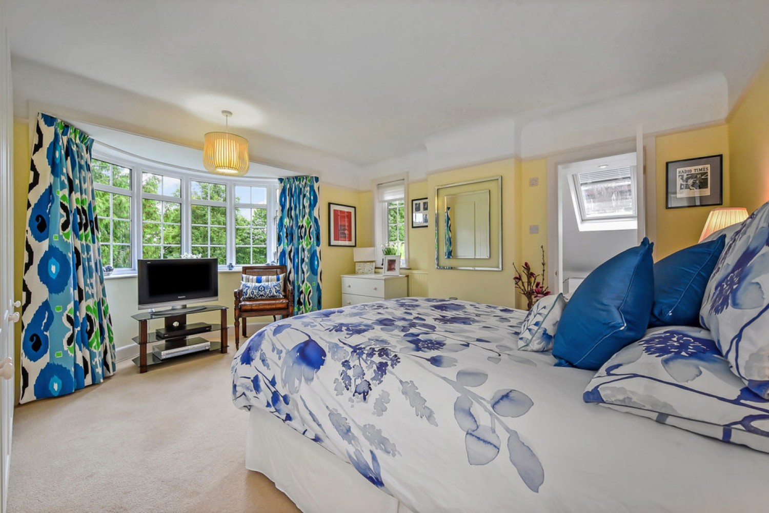 4 bedroom House for Sale Andover Road North, Winchester