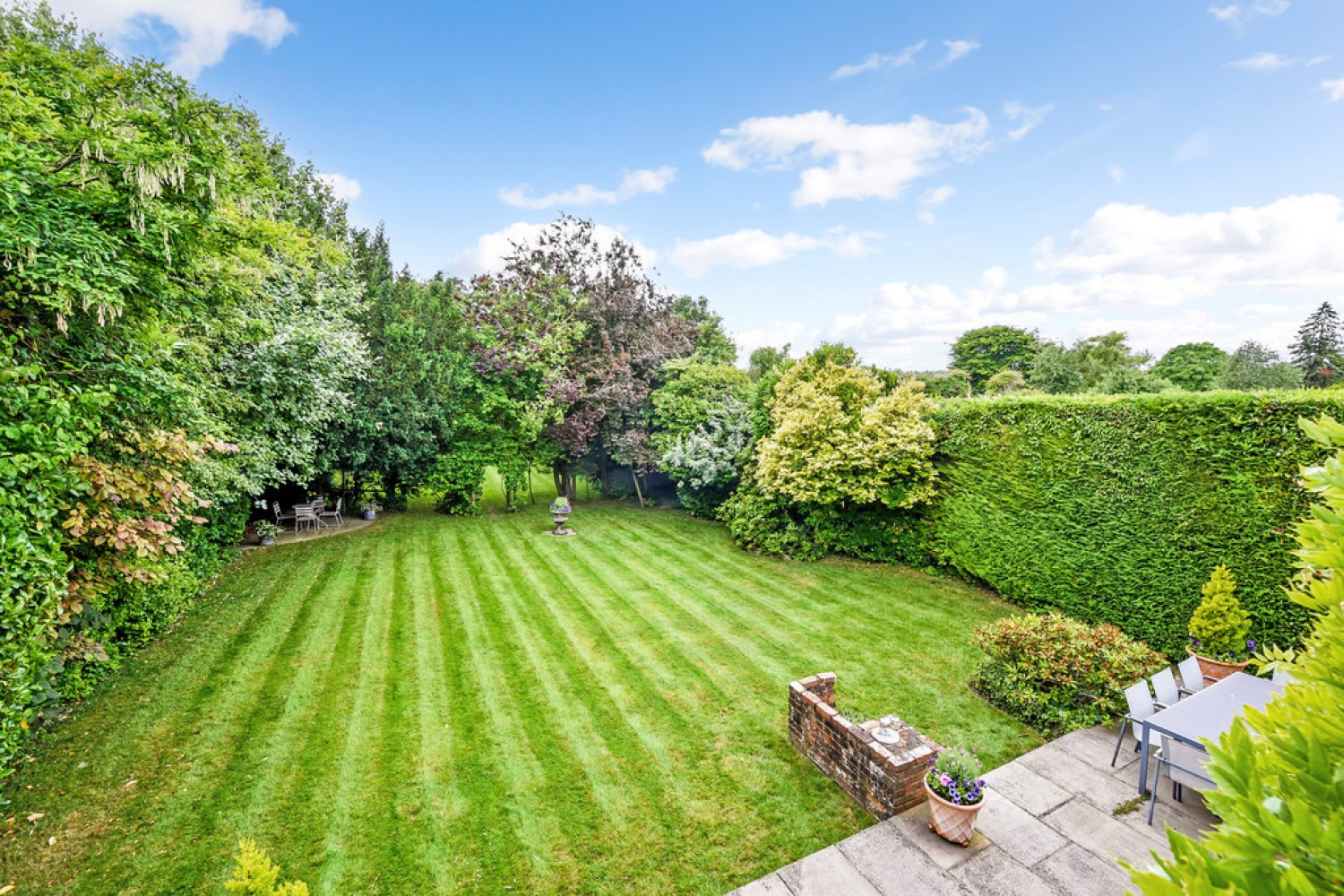4 bedroom House for Sale Andover Road North, Winchester