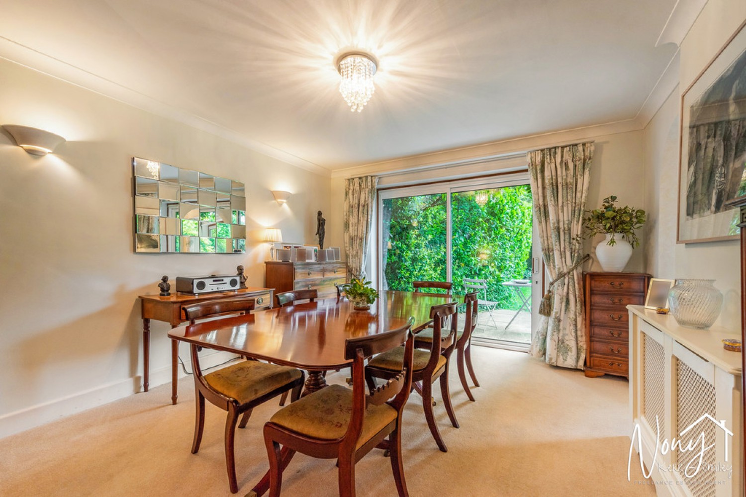 4 bedroom House for Sale Andover Road North, Winchester