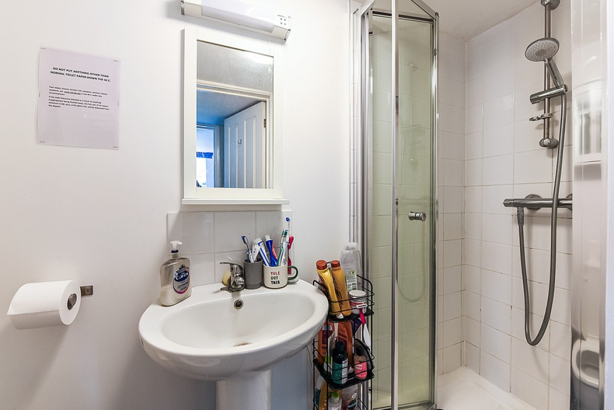 Wavell Way , Winchester