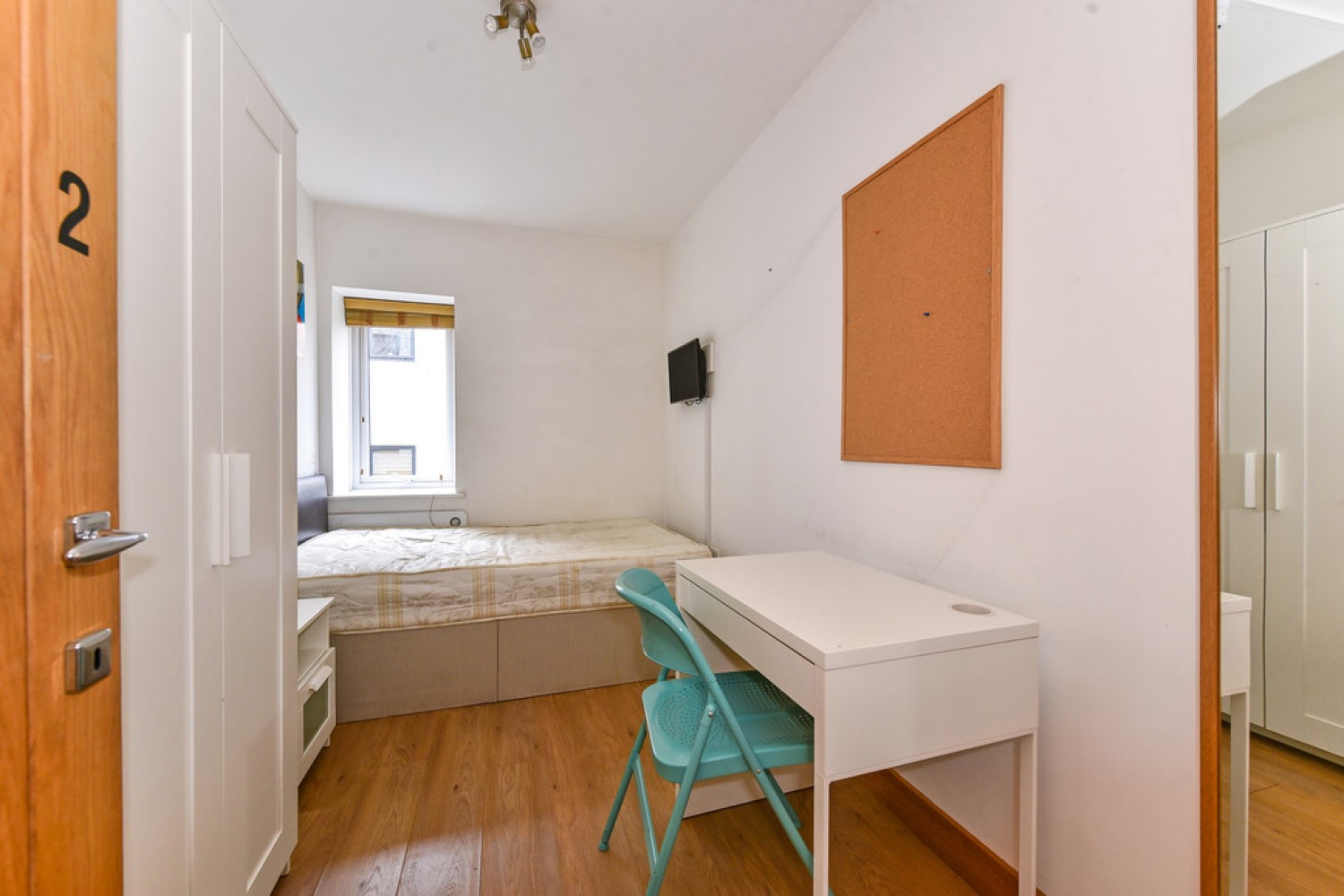 3 bedroom Flat for Letting Balfour House, Winchester