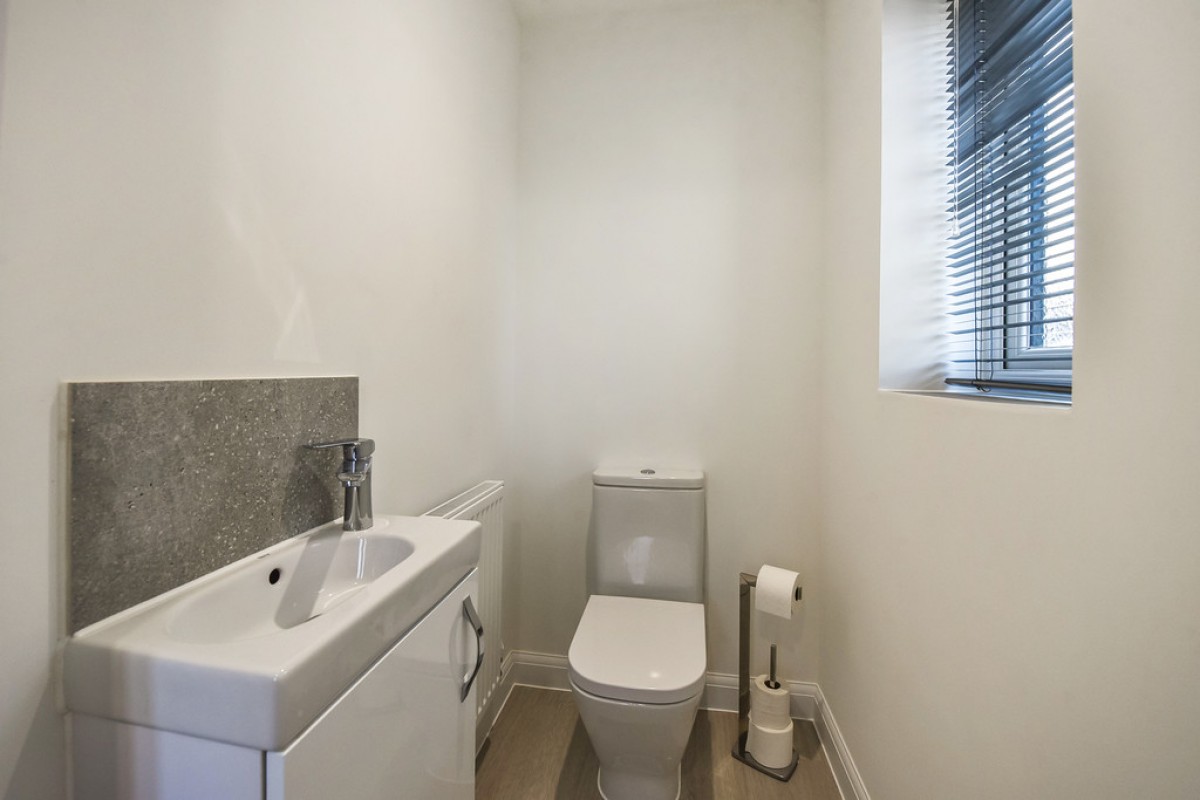 Jersey Fields, Overton