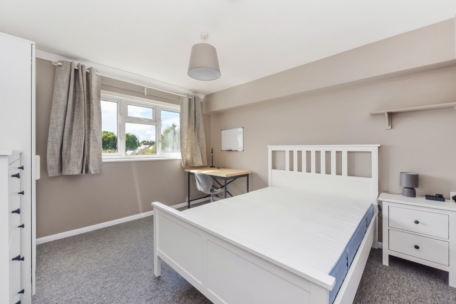 Thurmond Crescent , Winchester