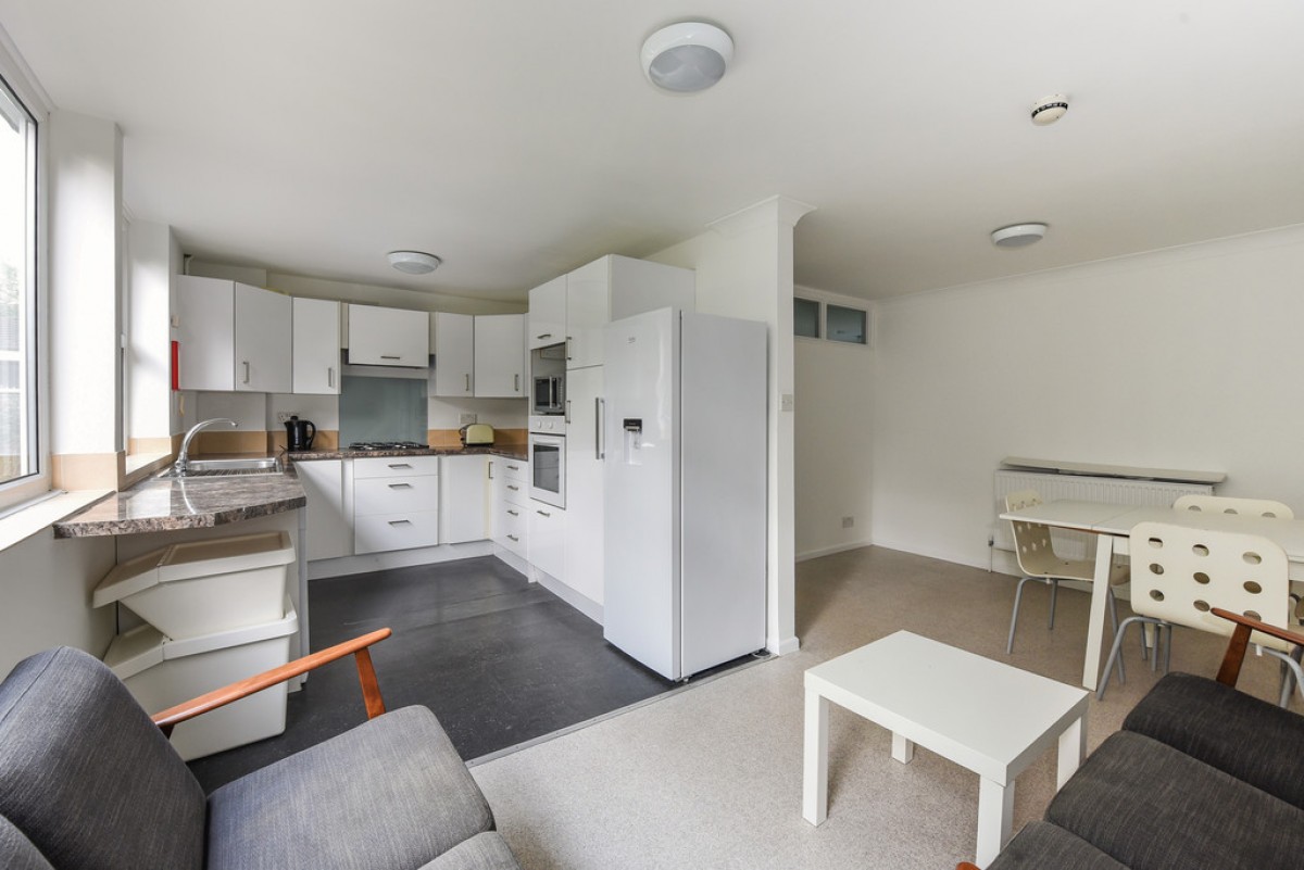 Sparkford Close, Winchester