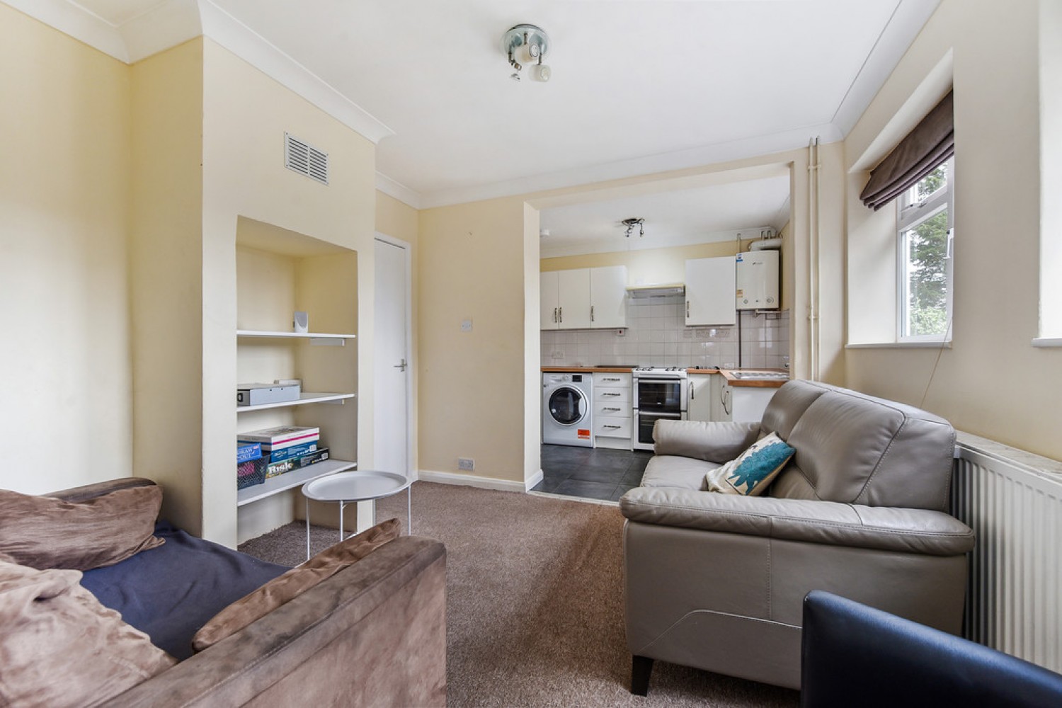 5 bedroom House for Letting Addison Close, Winchester