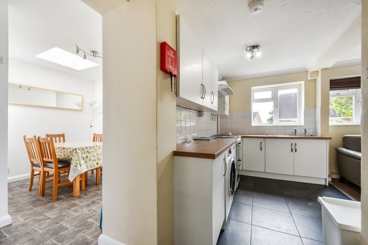 Addison Close, Winchester