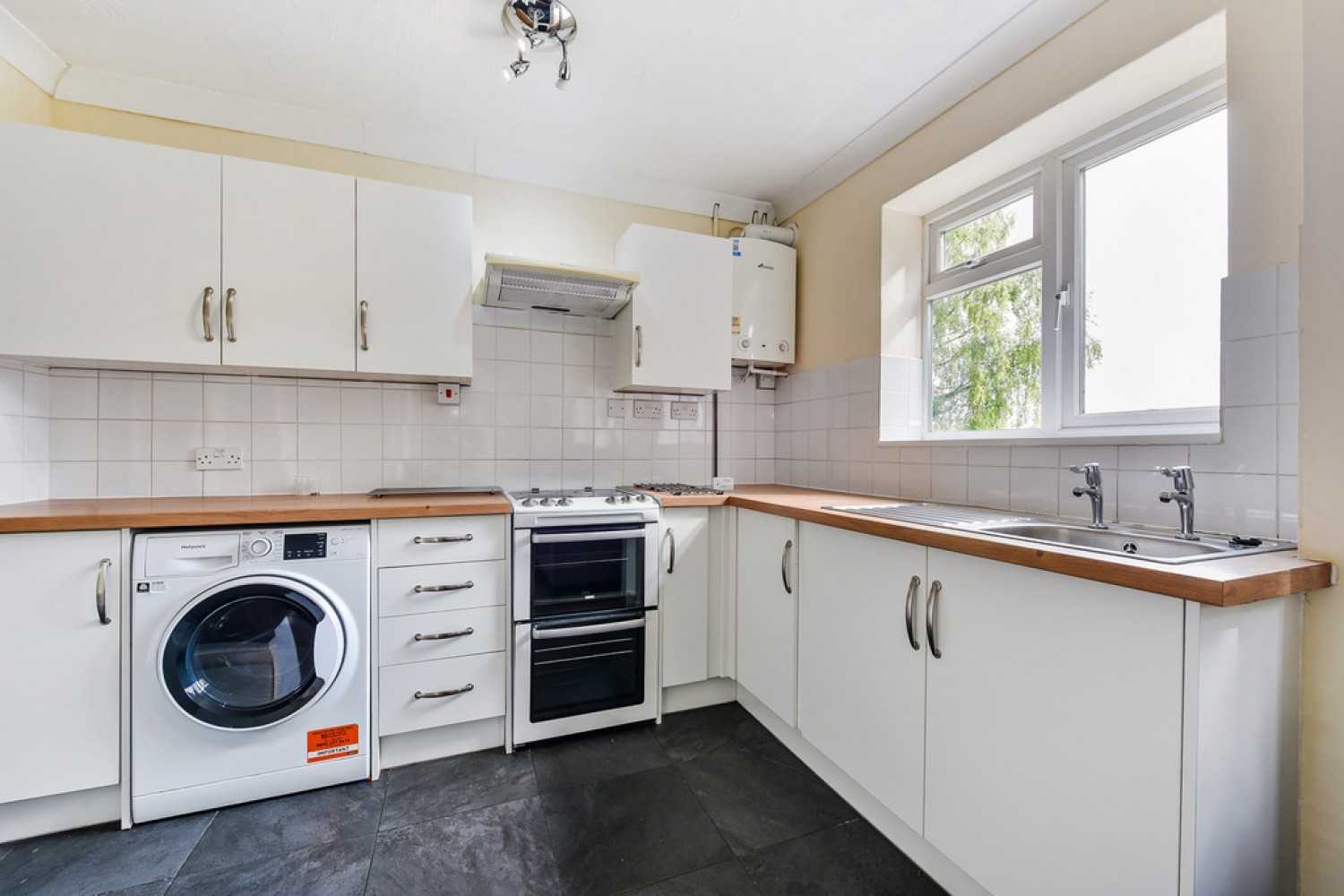 5 bedroom House for Letting Addison Close, Winchester