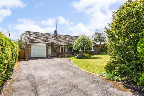 Rozelle Close, Littleton