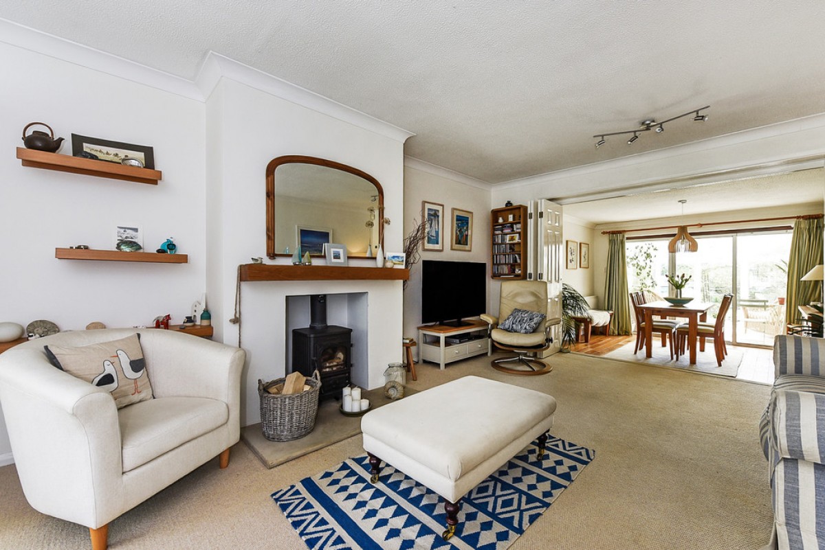 Rozelle Close, Littleton