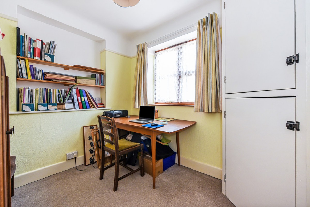 Mount View Road, SO22
