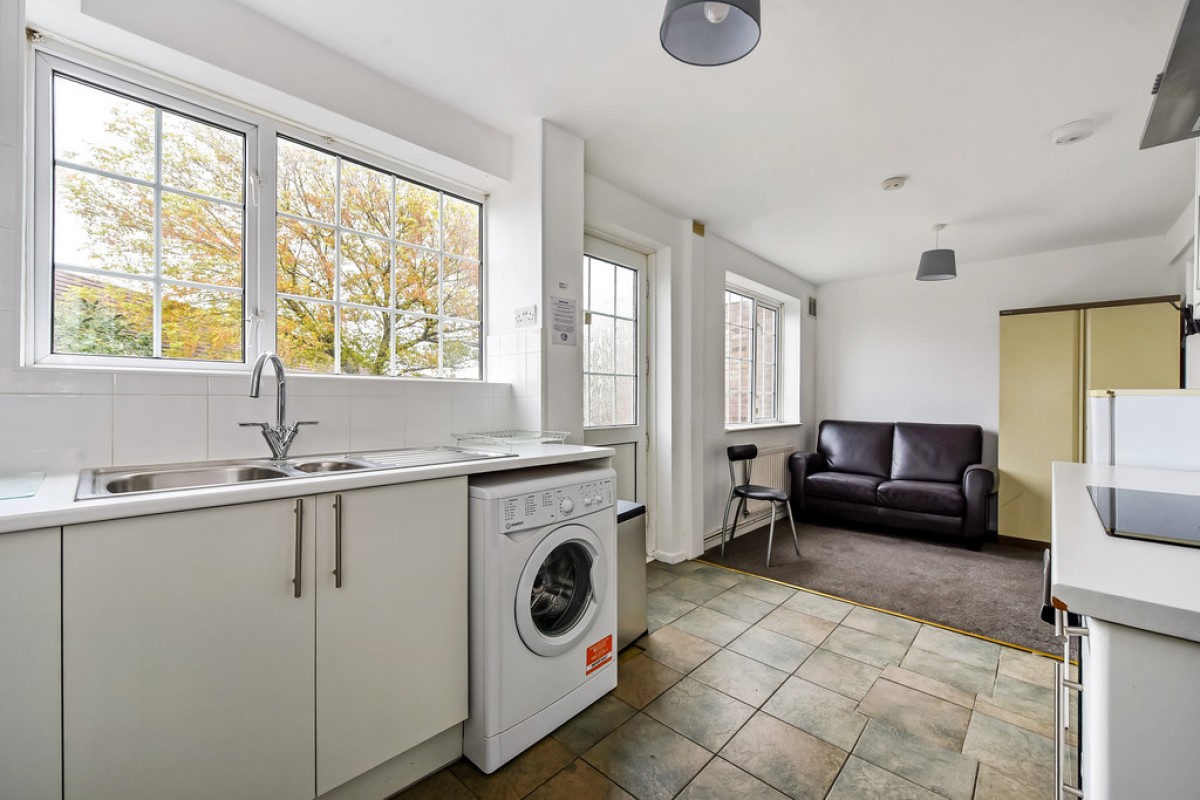 Shepherds Road, Winchester