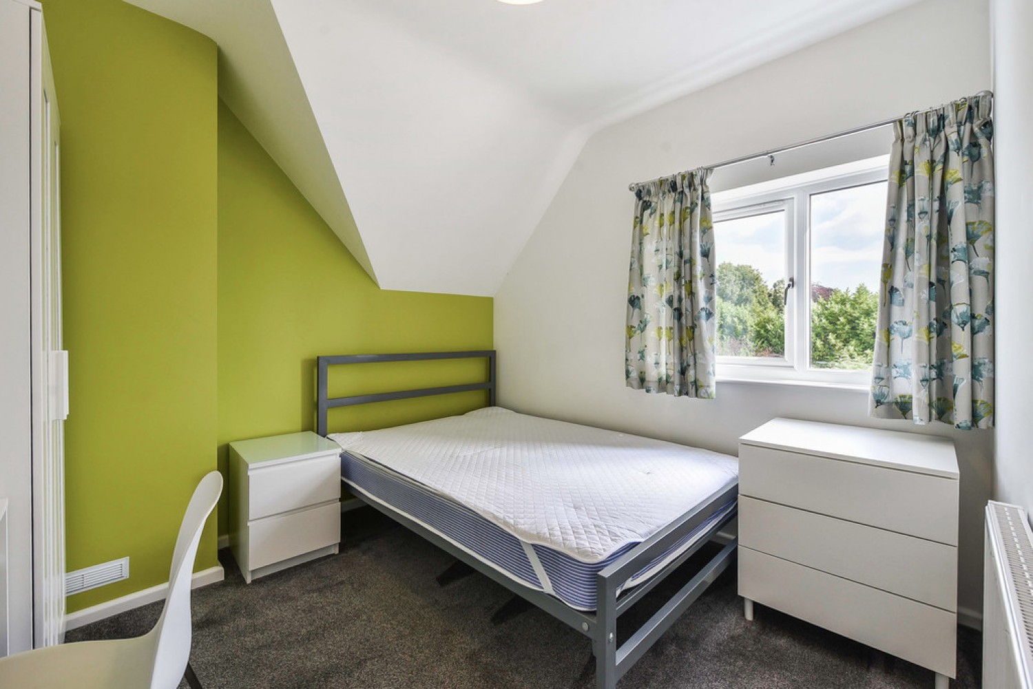 5 bedroom House for Letting Stuart Crescent, Winchester