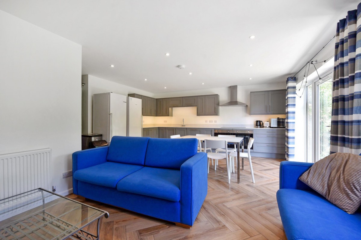 Stuart Crescent, Winchester