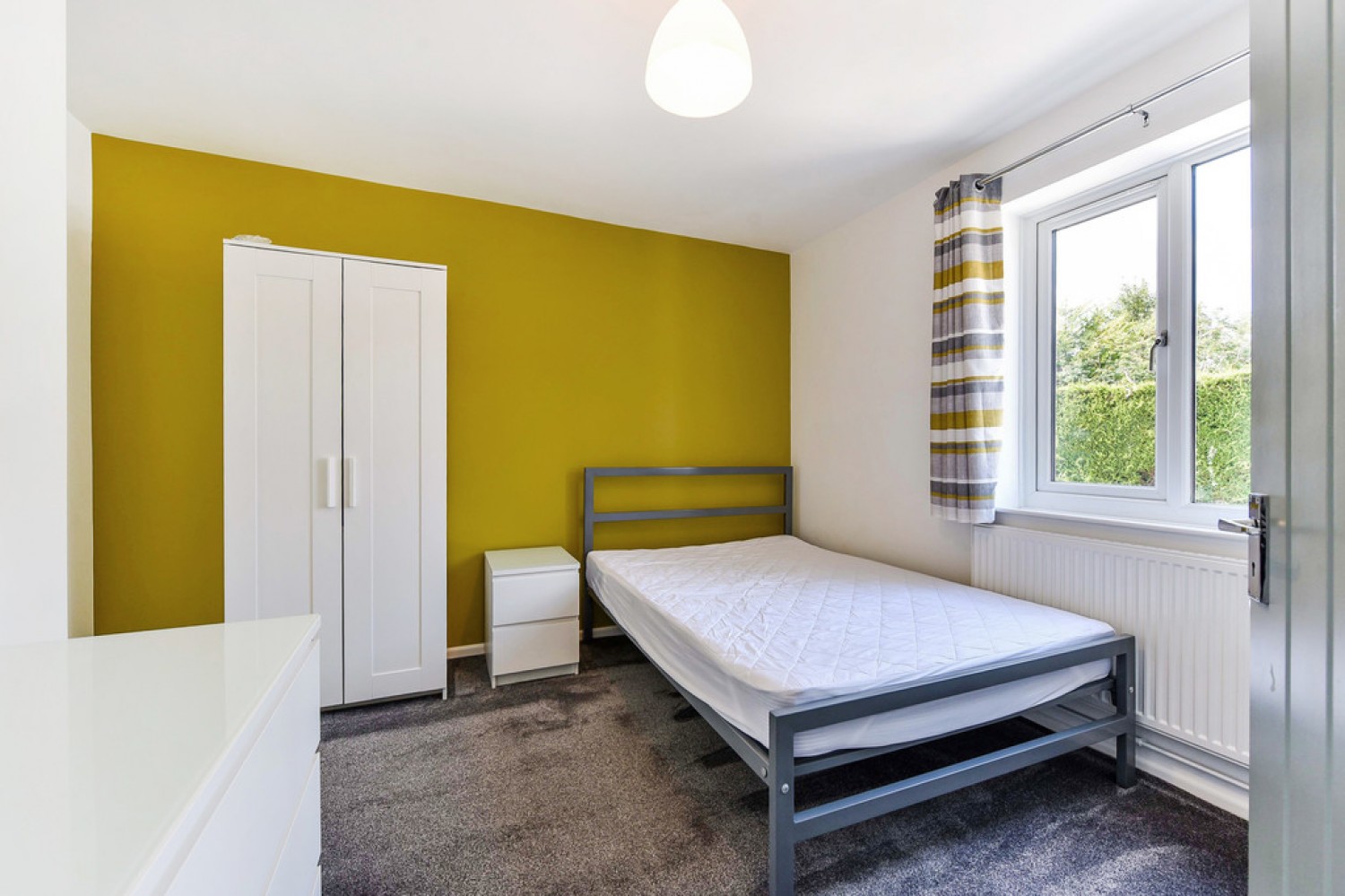 5 bedroom House for Letting Stuart Crescent, Winchester