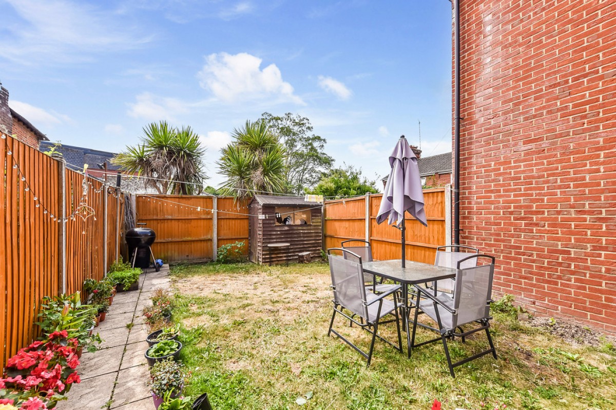 Adelaide Mews, Andover