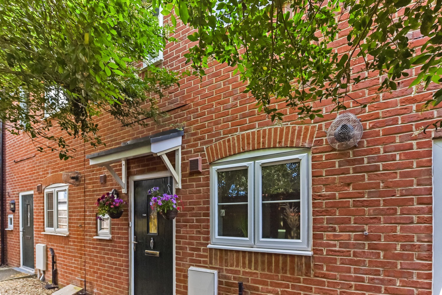 Adelaide Mews, Andover