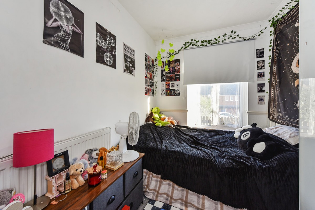 Wolfe Close , Winchester