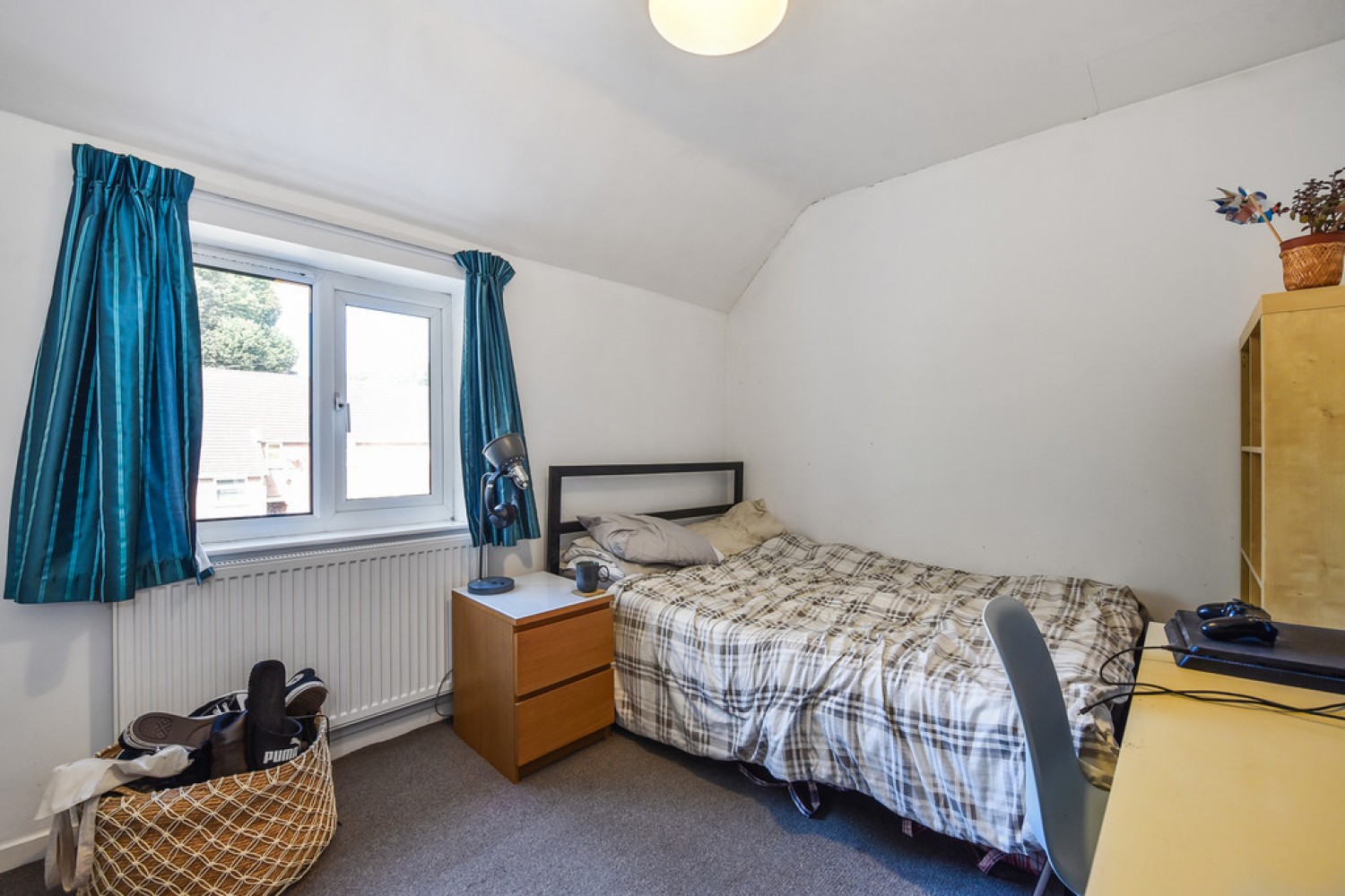 5 bedroom House of Multiple Occupation for Letting Stuart Crescent, Winchester