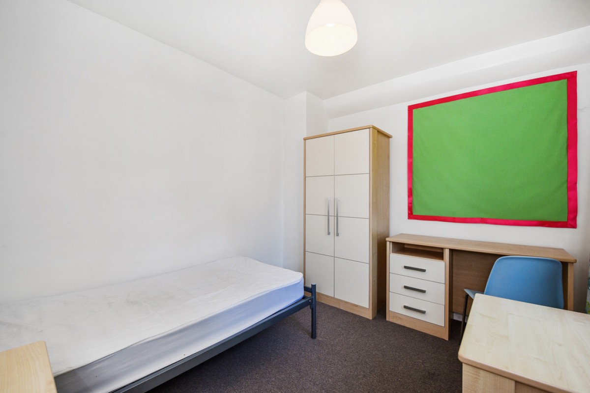 Stuart Crescent, Winchester