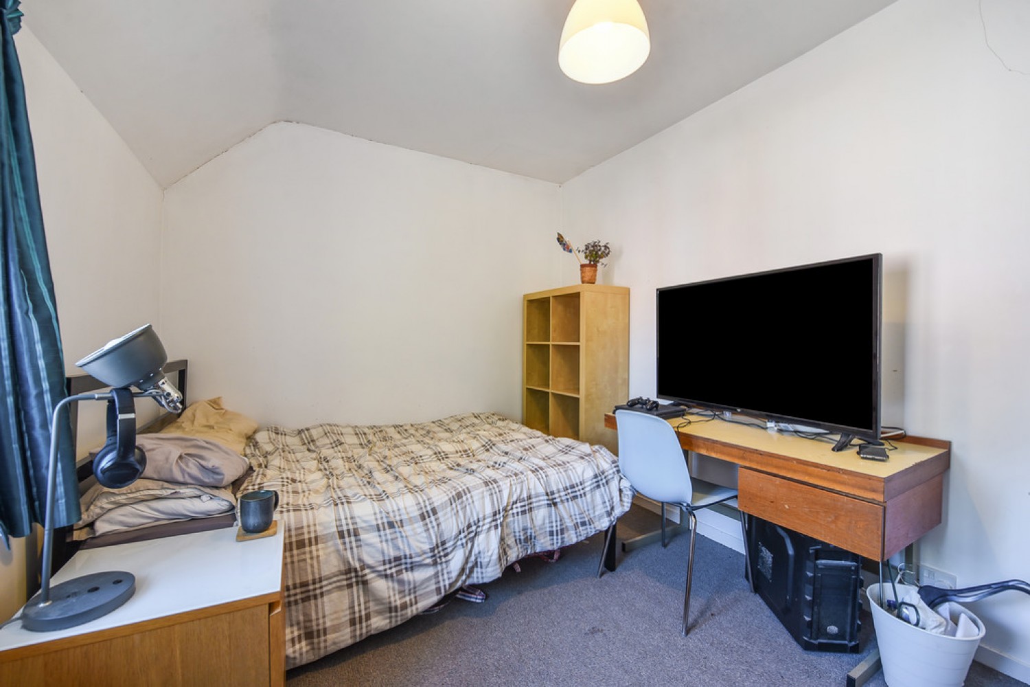 5 bedroom House of Multiple Occupation for Letting Stuart Crescent, Winchester