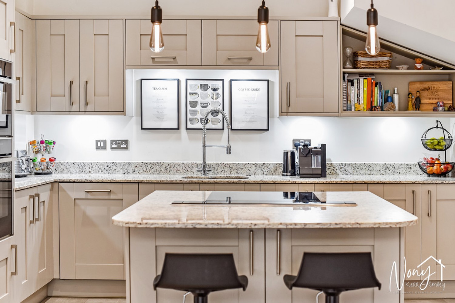 4 bedroom House for Sale Barton Farm, Andover Road