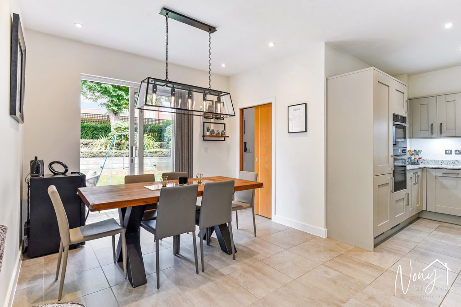 4 bedroom House for Sale Barton Farm, Andover Road