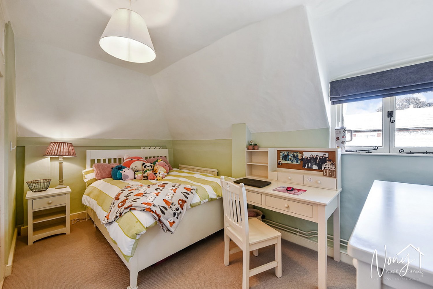 4 bedroom House for Sale Easton, Winchester