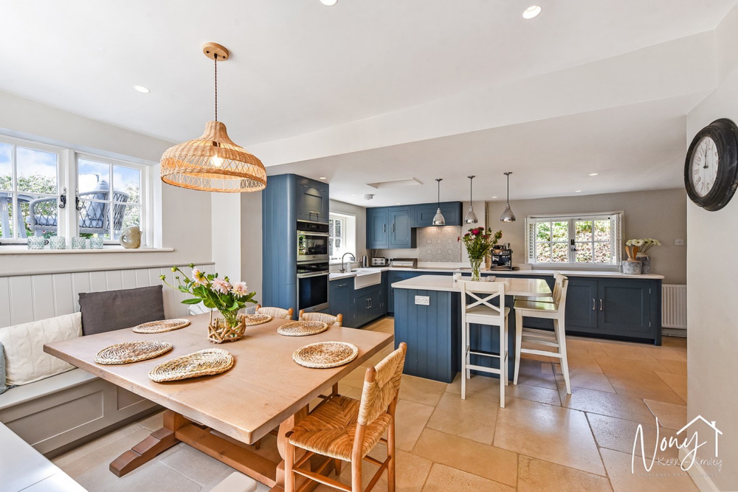 4 bedroom House for Sale Easton, Winchester