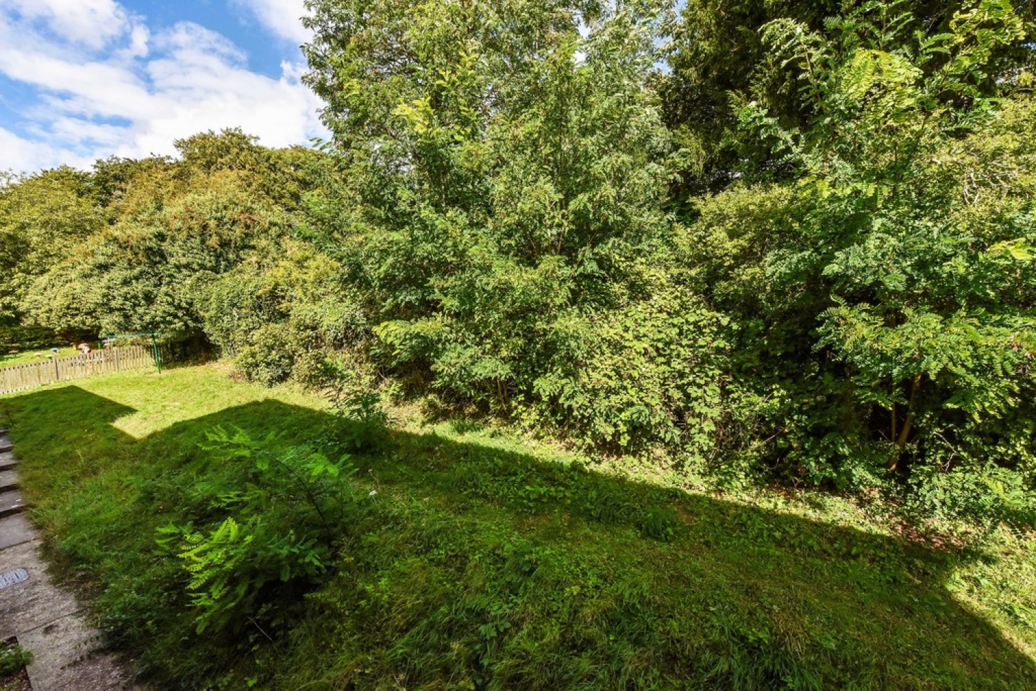 Thurmond Crescent , Winchester