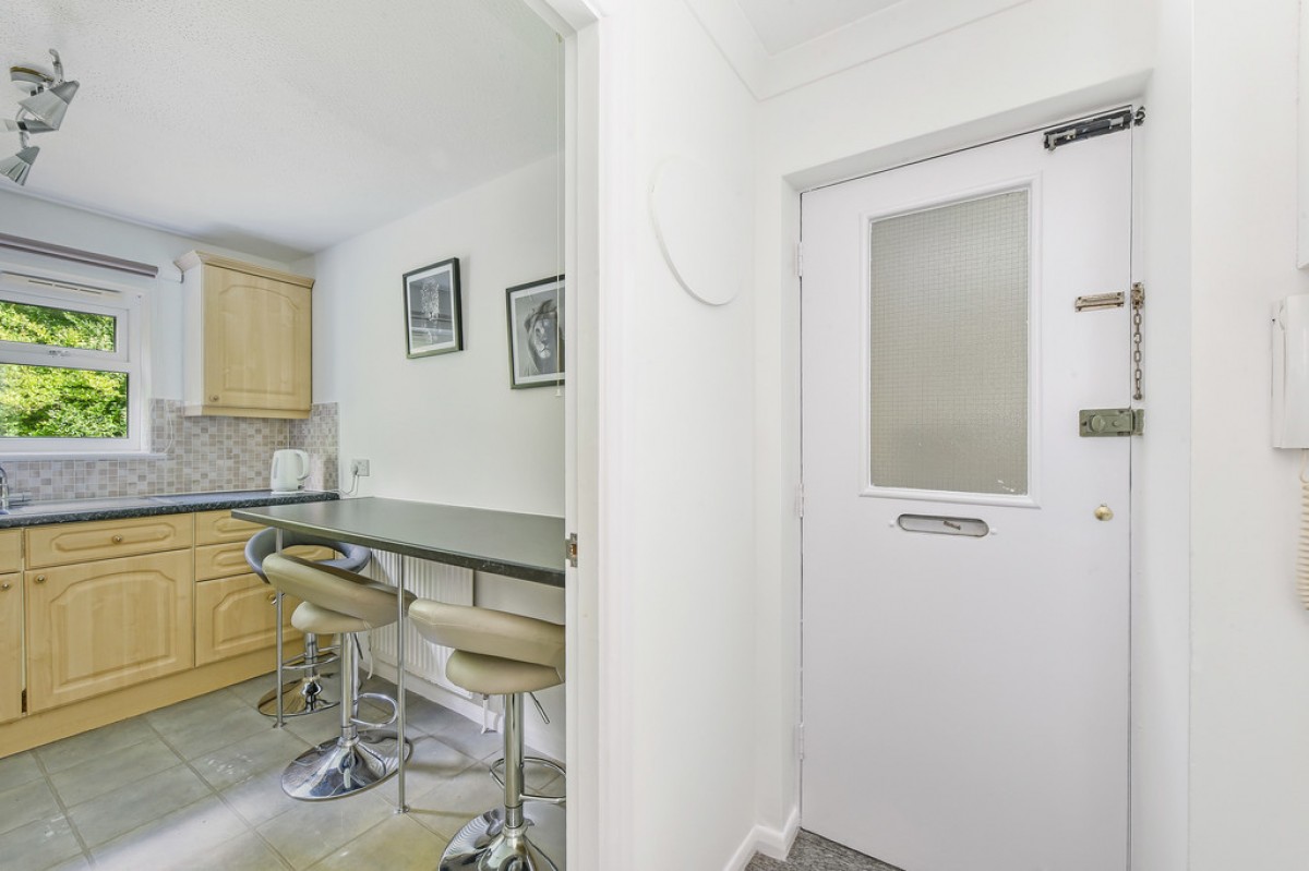 Thurmond Crescent , Winchester