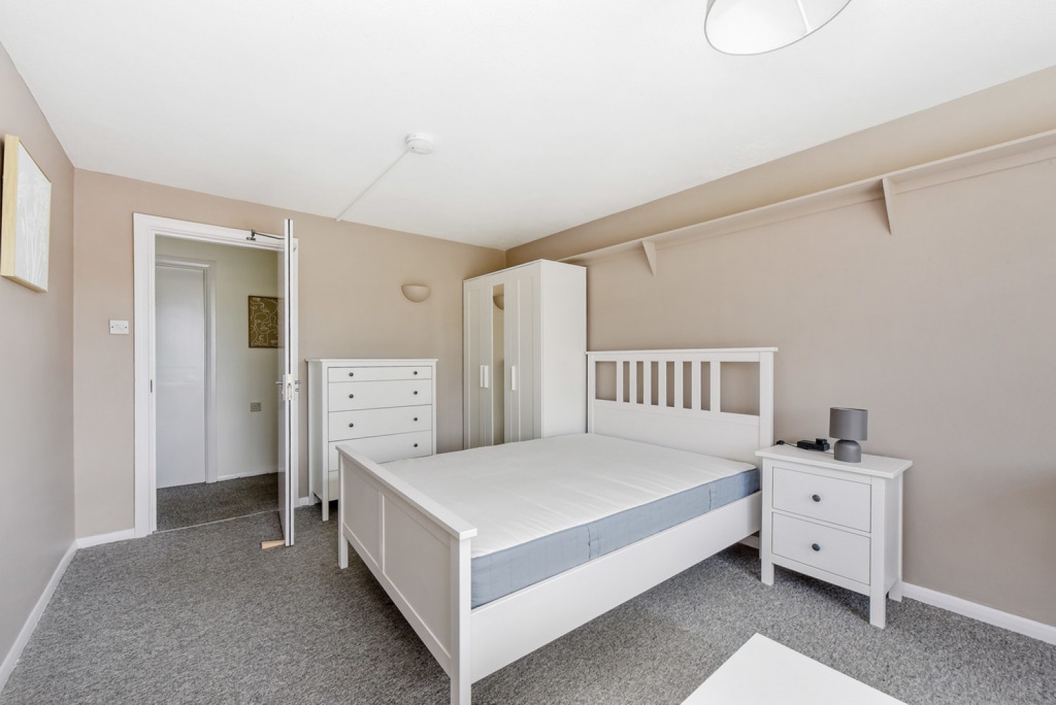 Thurmond Crescent , Winchester