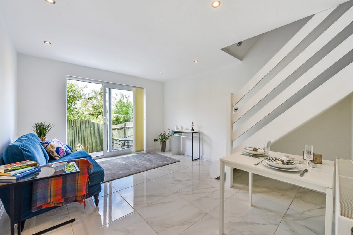 Manor Close, Winchester, Hampshire