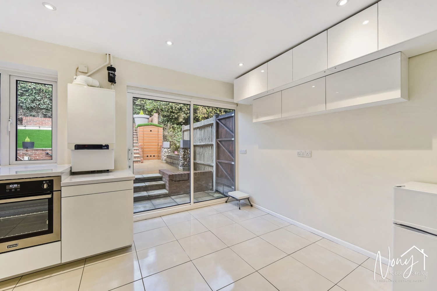 Chalk Ridge, Winchester, SO23