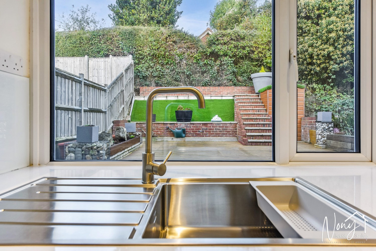 Chalk Ridge, Winchester, SO23