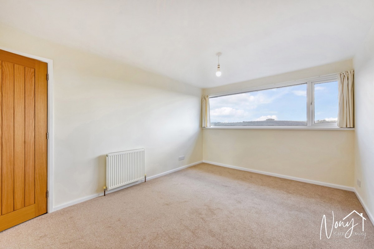 Chalk Ridge, Winchester, SO23