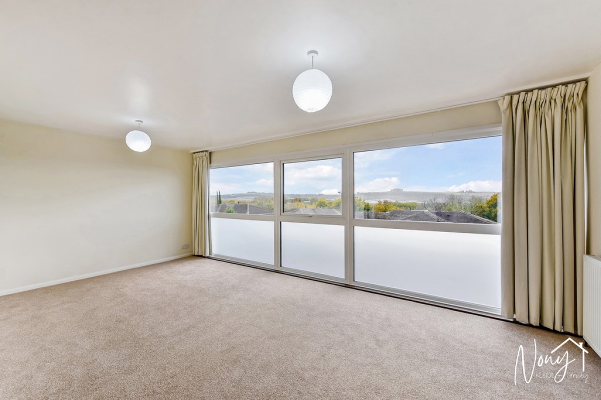 Chalk Ridge, Winchester, SO23