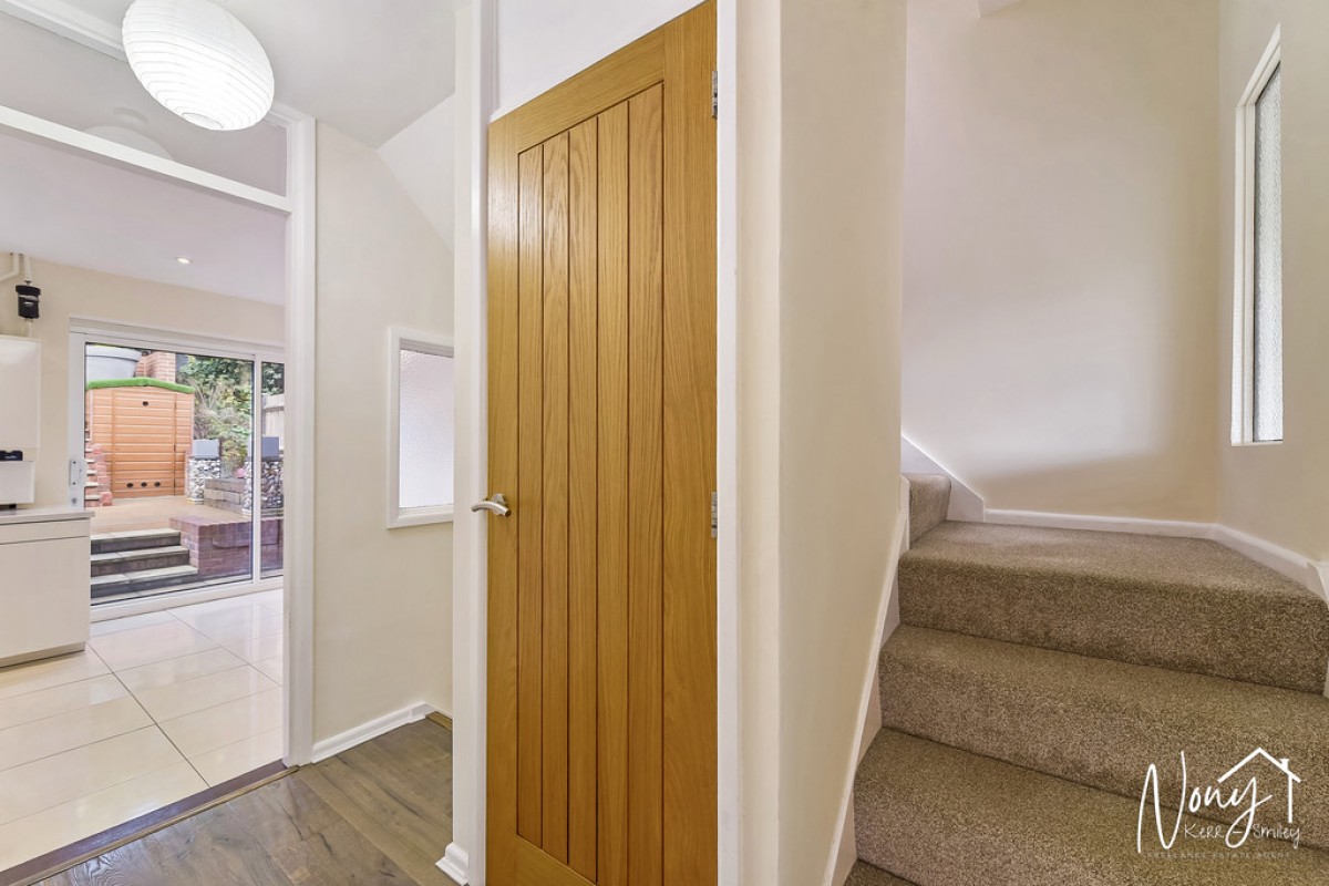 Chalk Ridge, Winchester, SO23