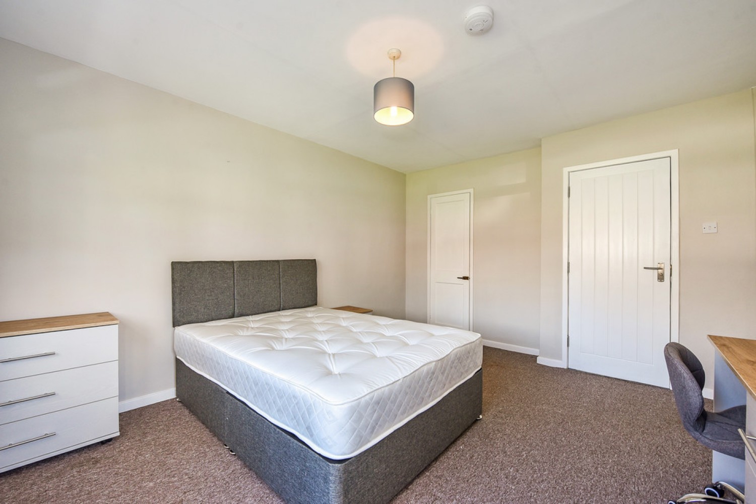 Wavell Way, Stanmore, Winchester