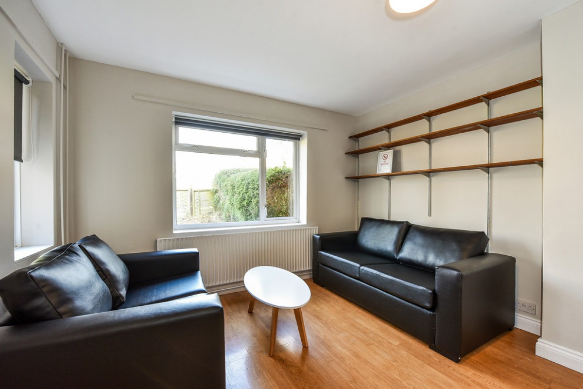 Wavell Way, Stanmore, Winchester
