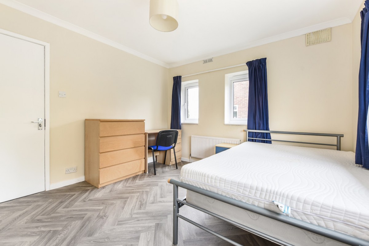 Minden Way, Stanmore