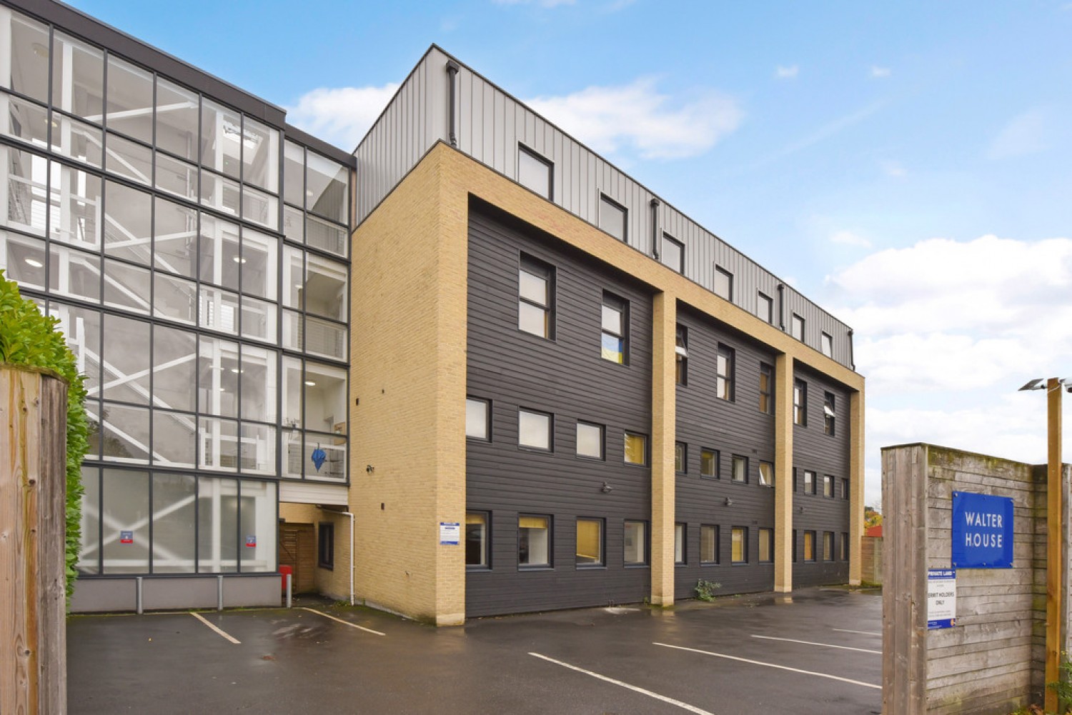 2 bedroom Flat in Balfour House, Winchester