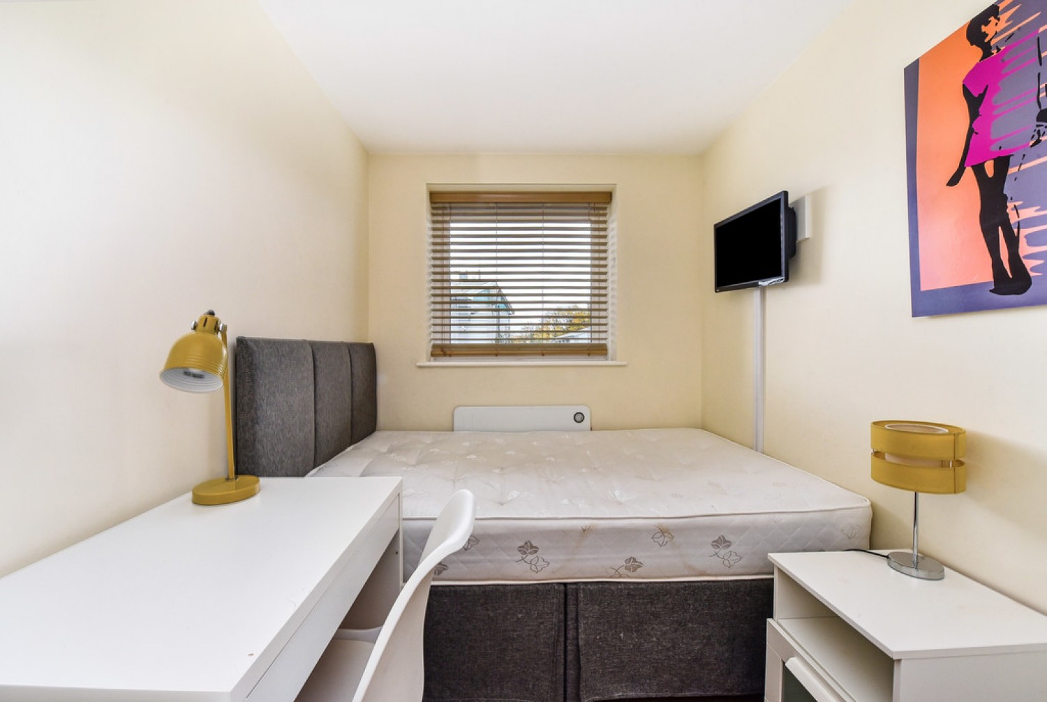 2 bedroom Flat in Balfour House, Winchester