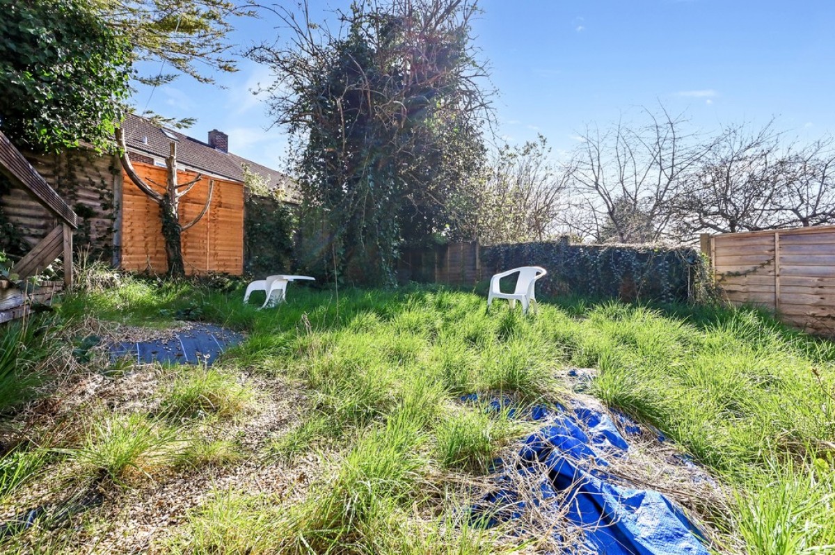 Warren Road, Winchester